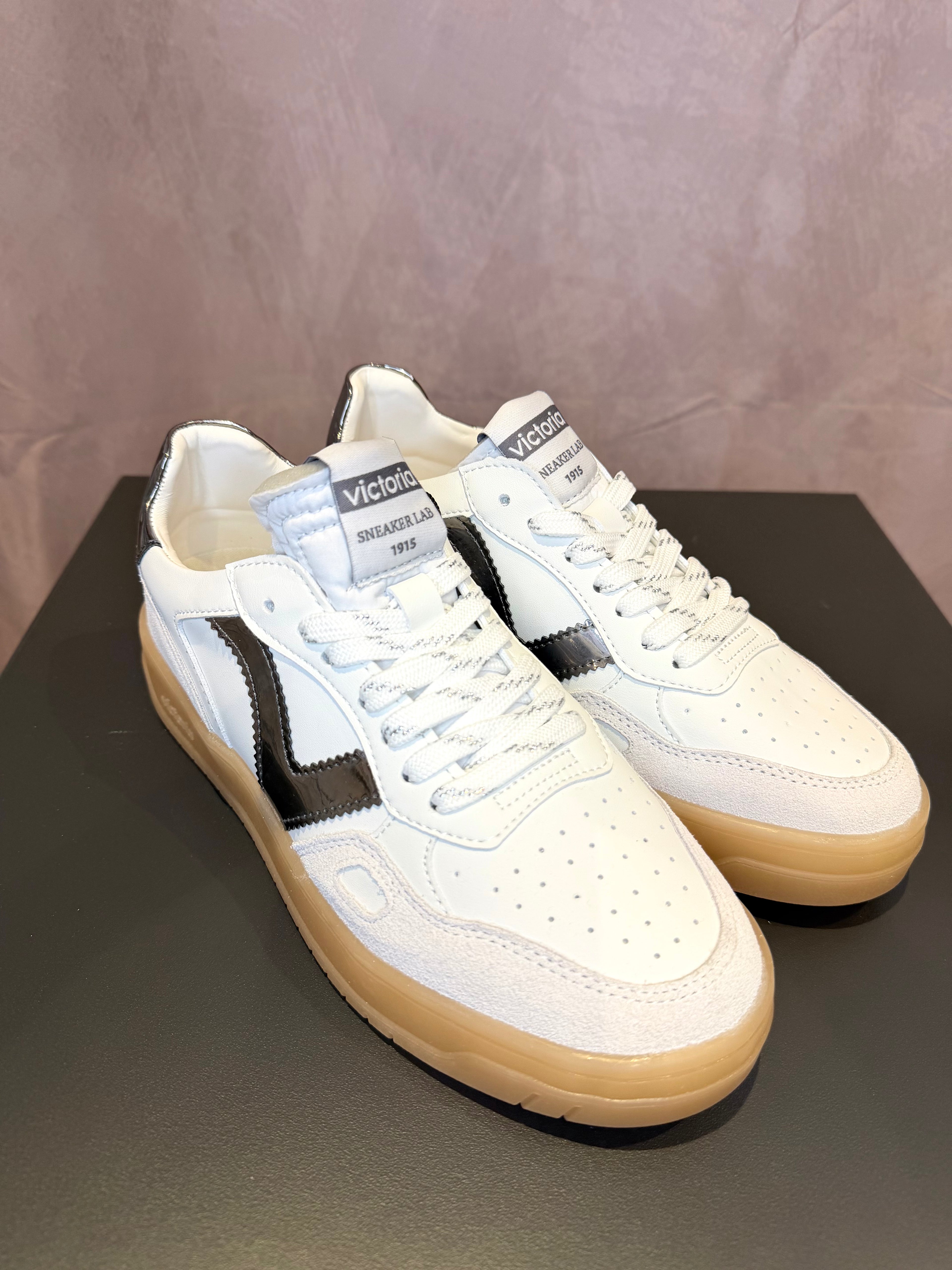 Sneaker Victoria